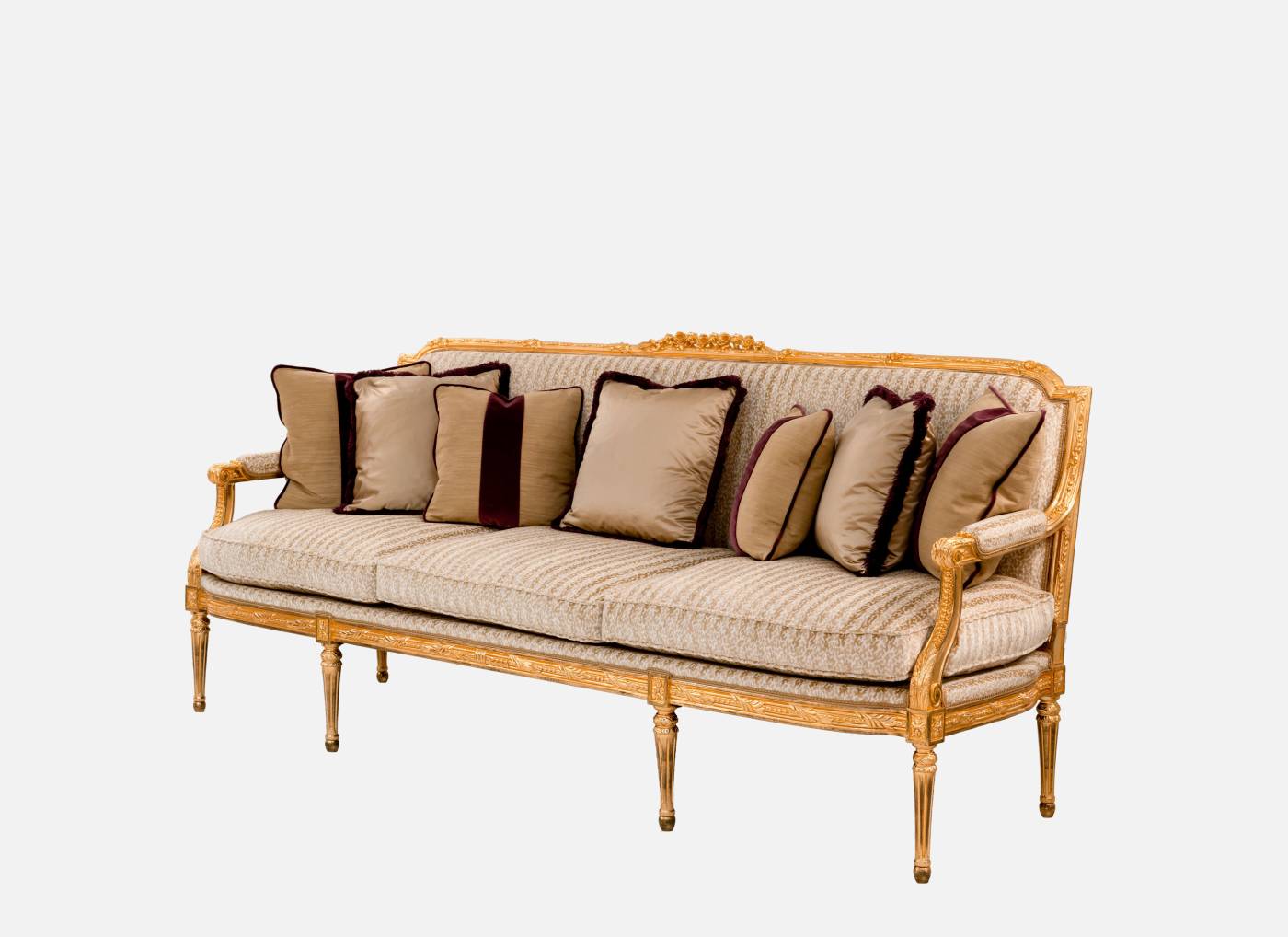 ART. 1049-3 – The elegance of luxury classic Sofas made in Italy by C.G. Capelletti.